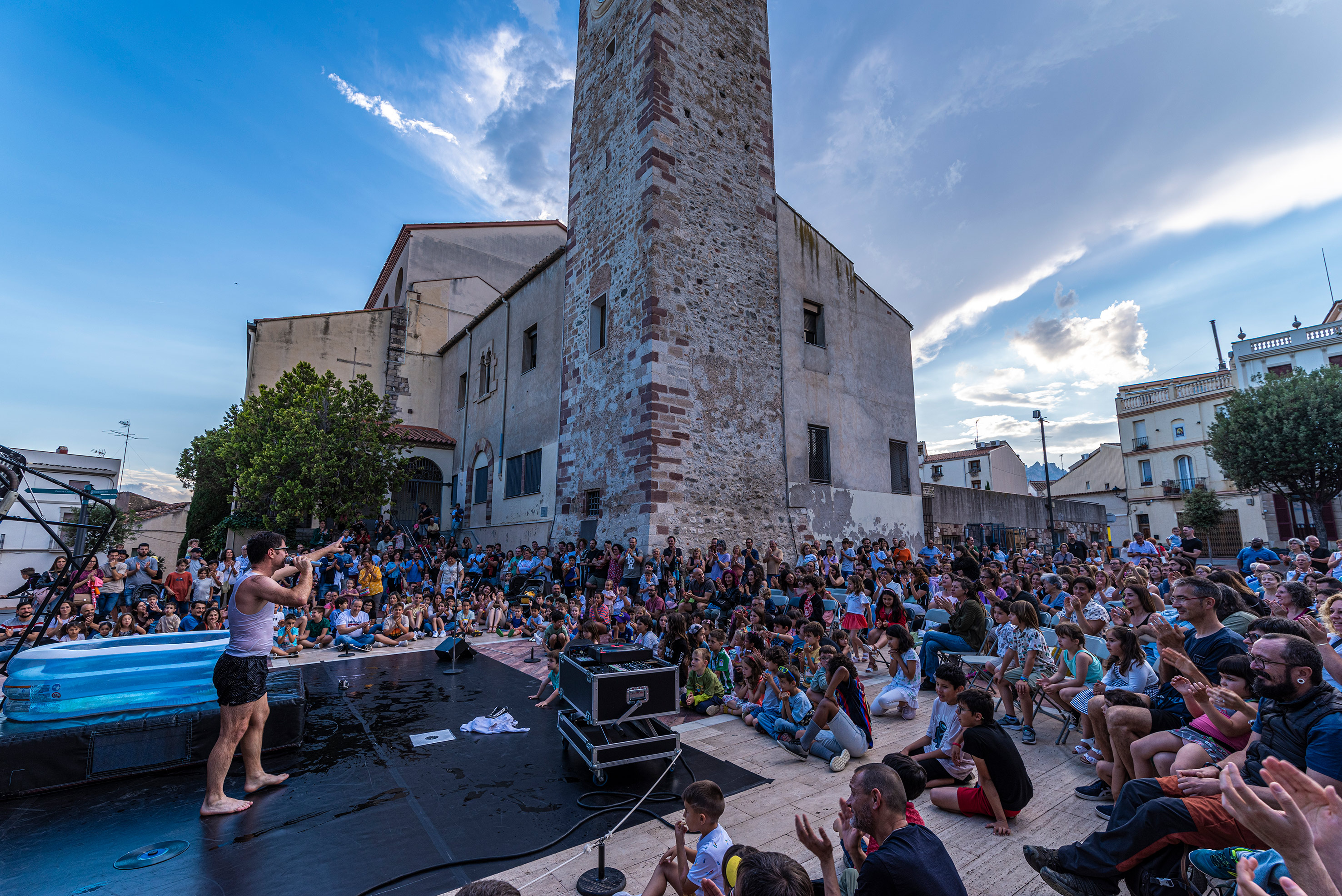 Festes de Santa Oliva 2023. Espectacle familiar organitzat per La Xarxa. 