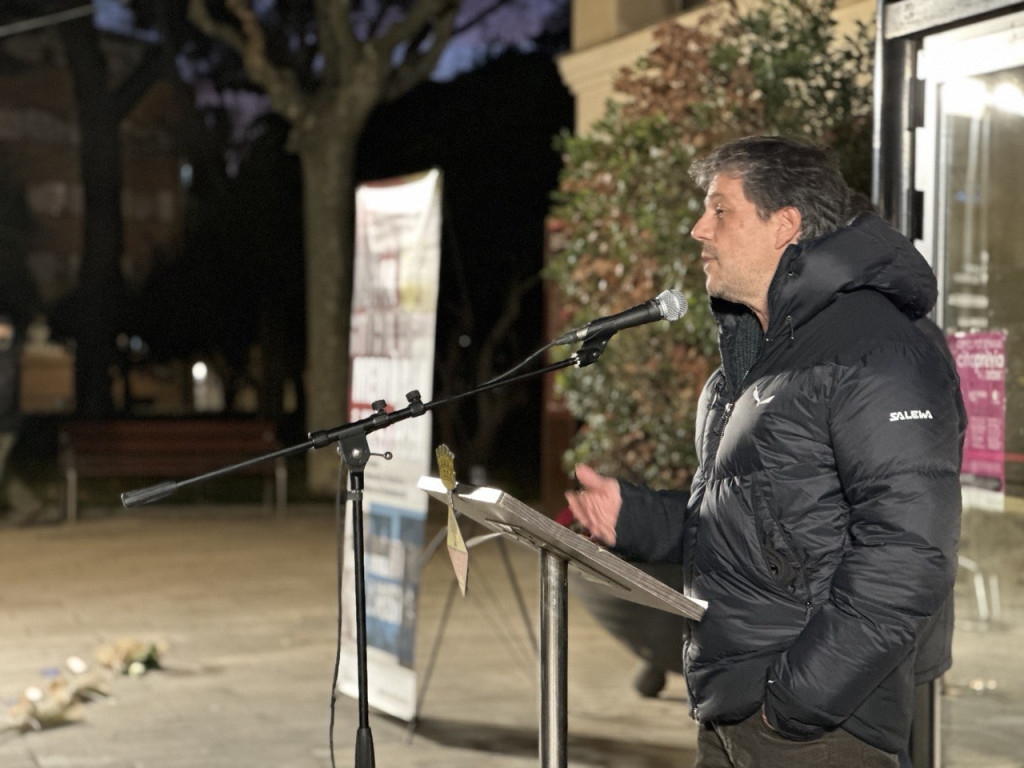 L'Alcalde Miquel Riera parlant a l'acte