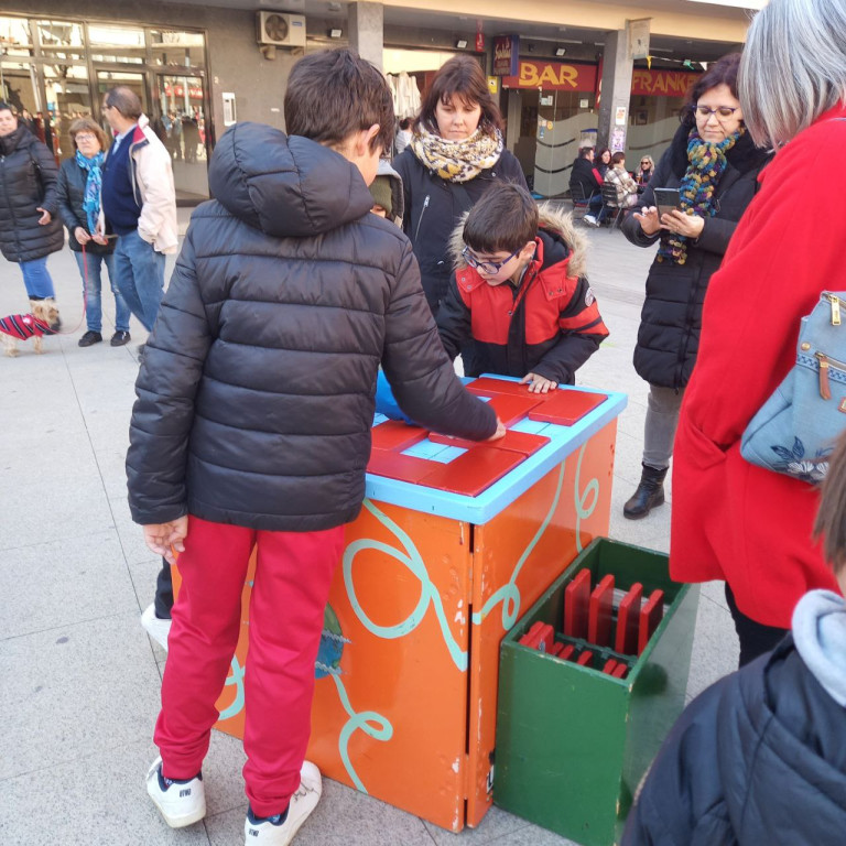 Jocs infantils amb motiu del Dia Escolar de la No-Violència 2023