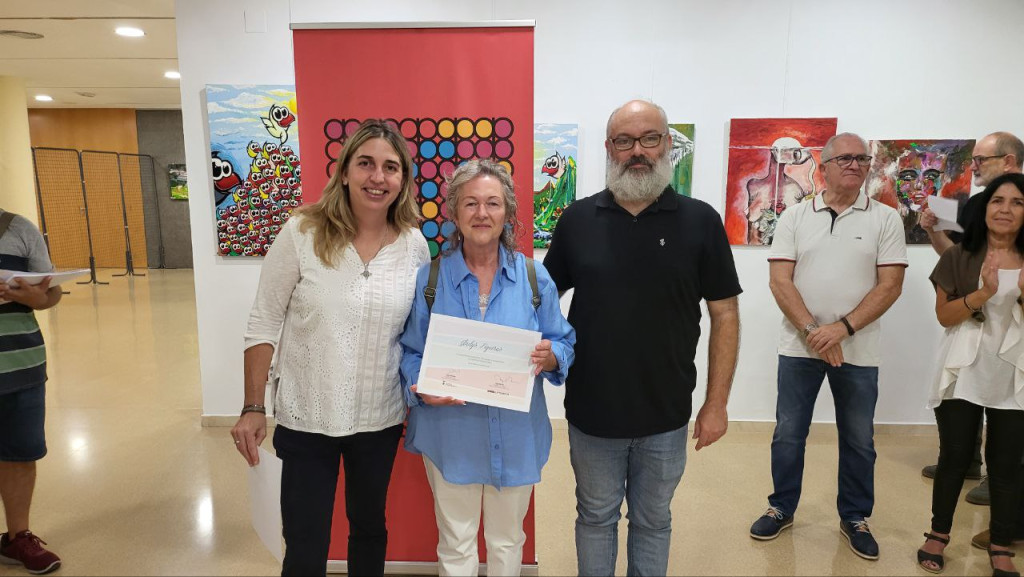 Entrega del diploma commemoratiu