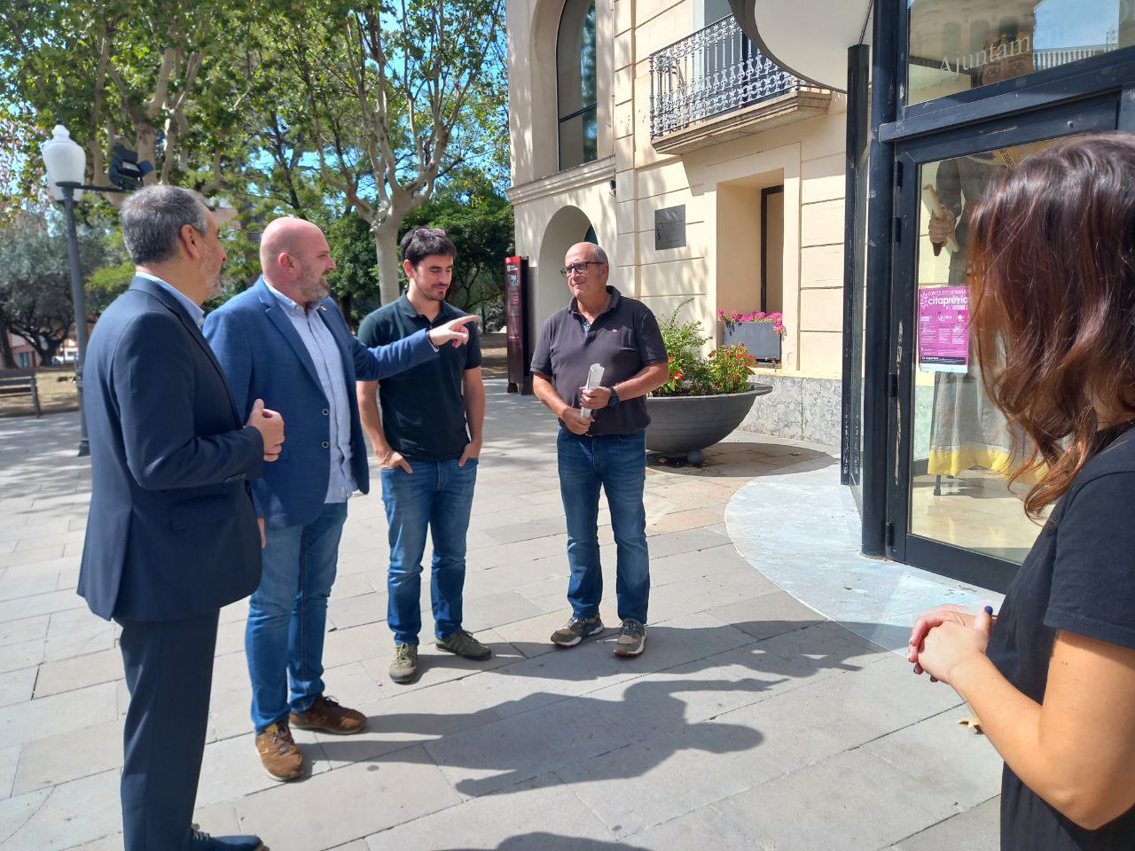 El delegat del Govern a Barcelona, Joan Borràs, es reuneix amb l'Alcalde, Jordi Parent i regidors de l'Ajuntament d'Olesa