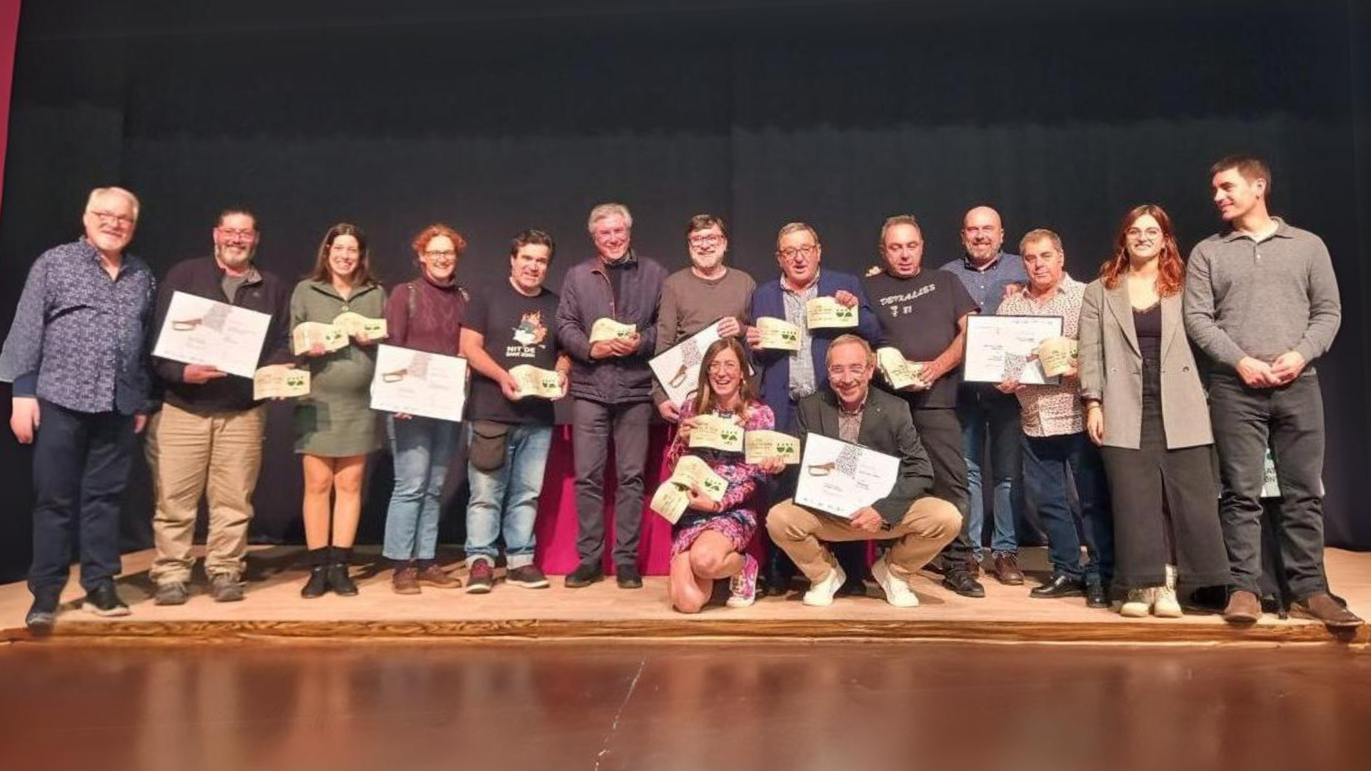 Foto dels premiats en la 39a edició del Concurs de Teatre Vila d'Olesa