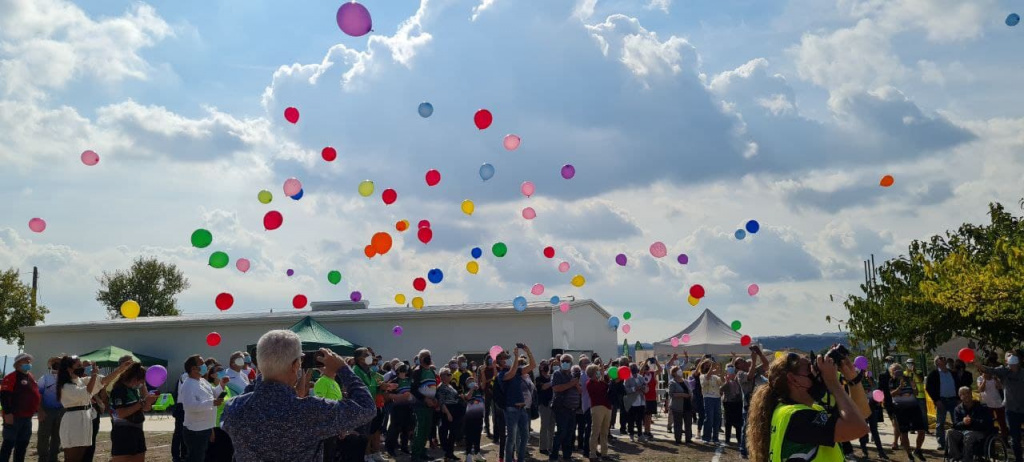 Enlairament del globus de colors