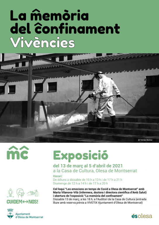 Cartell de l'exposició de la Memòria del confinament. Imatge d'un operari fent tasques de desinfecció