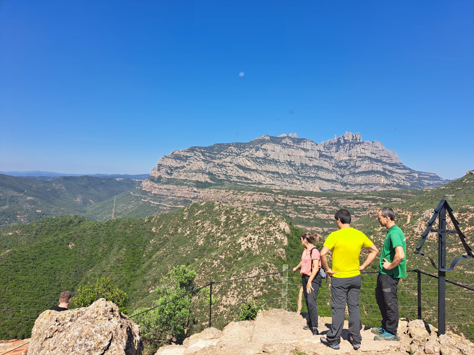 Visita de tècnics municipals d'Olesa, Esparreguera, Vacarisses i la Generalitat a l'ermita de Sant Salvador de les Espases